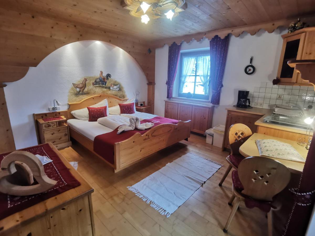Schlosserhof Telfes im Stubai Exterior foto