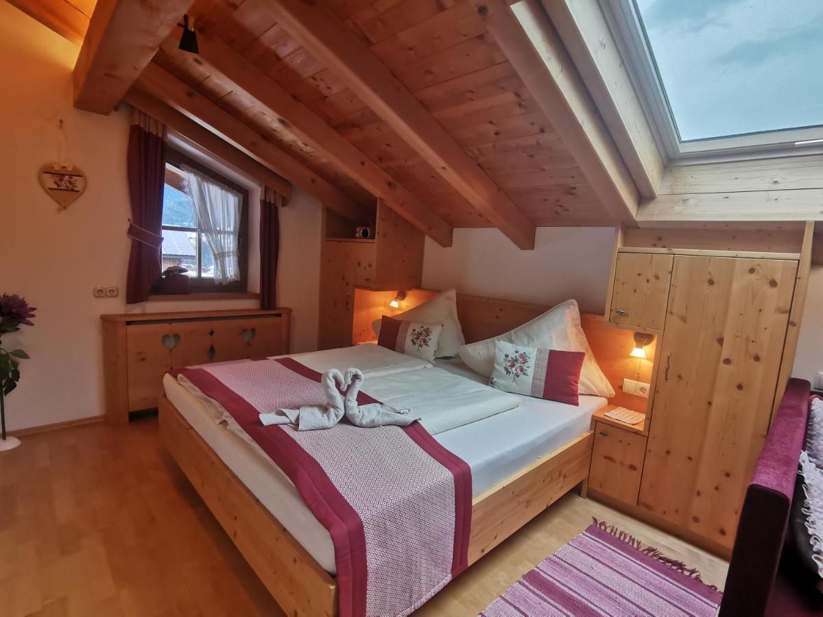 Schlosserhof Telfes im Stubai Exterior foto