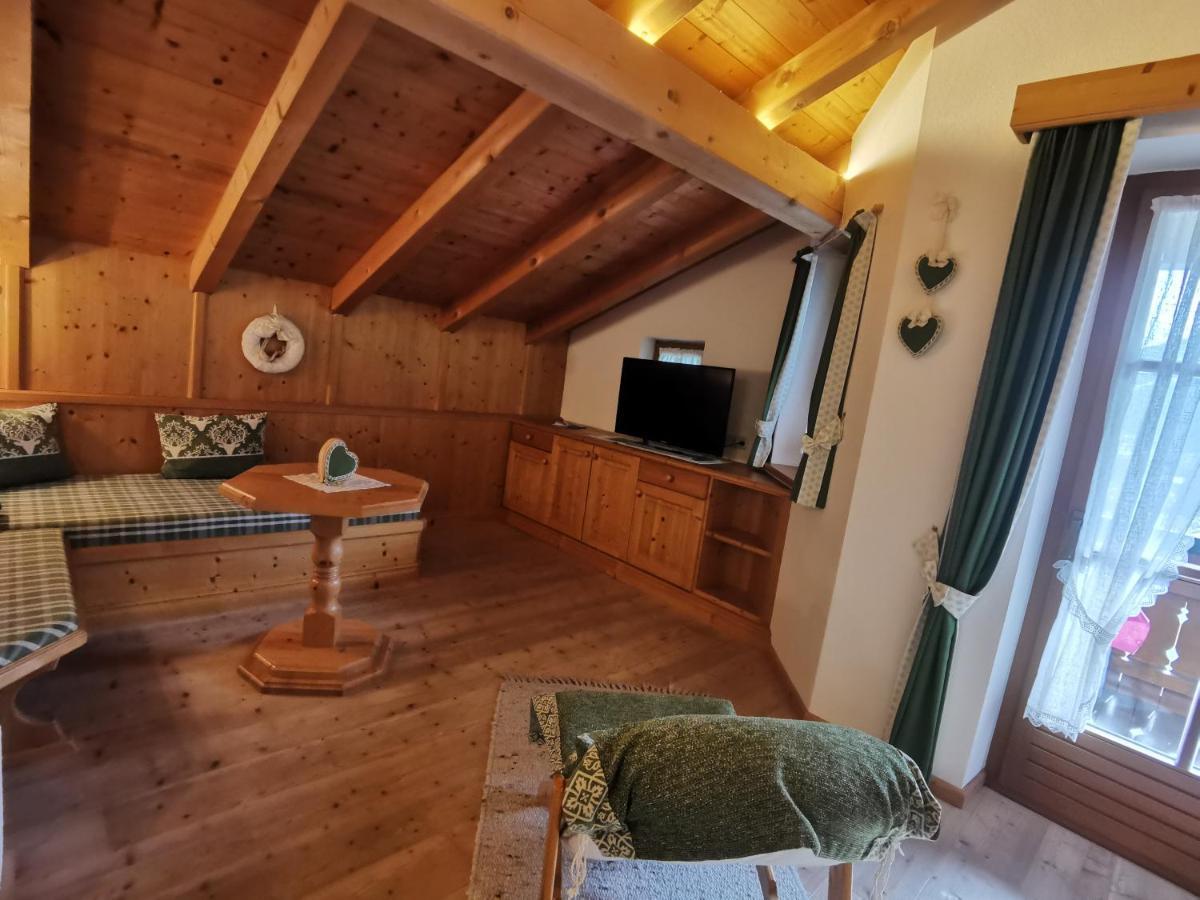 Schlosserhof Telfes im Stubai Exterior foto