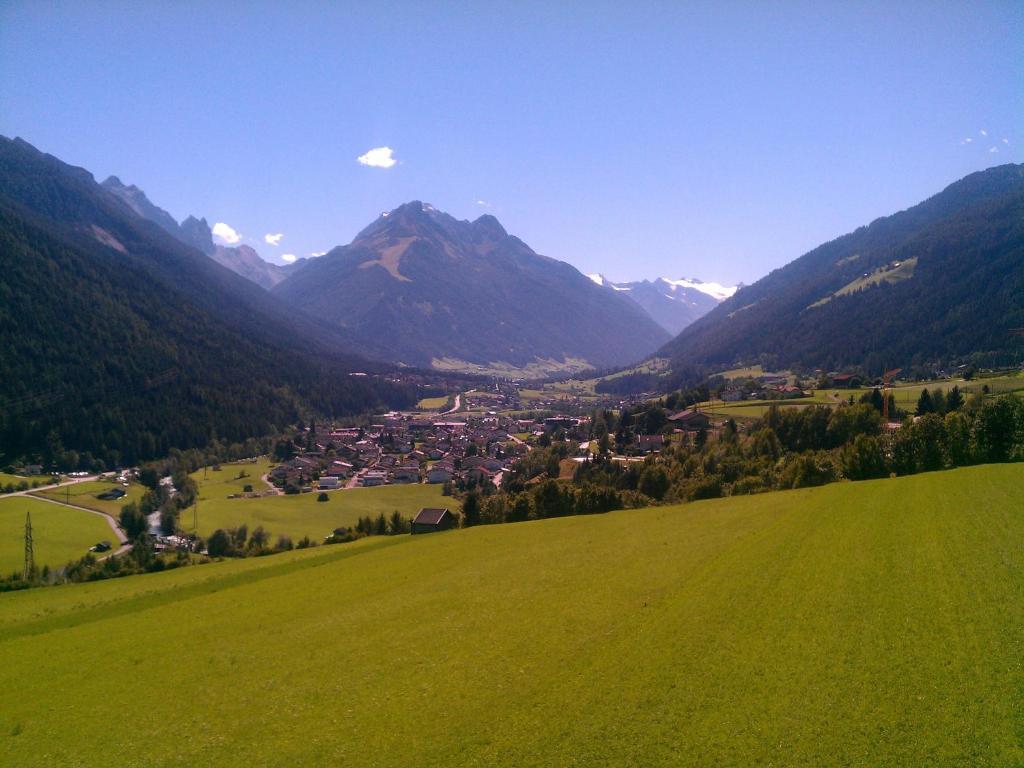 Schlosserhof Telfes im Stubai Exterior foto