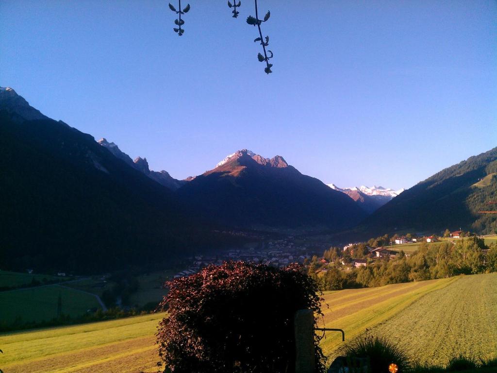 Schlosserhof Telfes im Stubai Exterior foto
